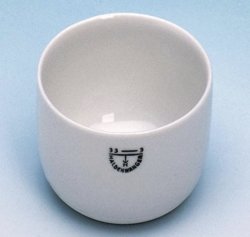 Incenerating dishes, porcelain, cylindrical form
