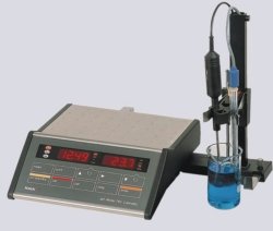 Laboratory pH meter Knick 765