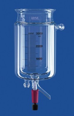Reaction vessels, cylindrical, with thermostatic jacket and withdrawal valve