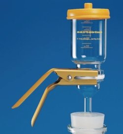 Glass vacuum filter holders, glass frit