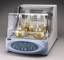 MaxQ 4000, Orbital Shaker with a Spacious Chamber